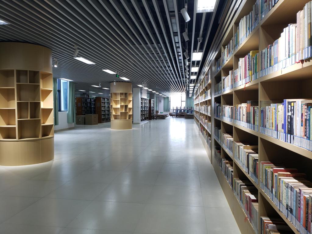武鸣校区新图书馆即将开馆